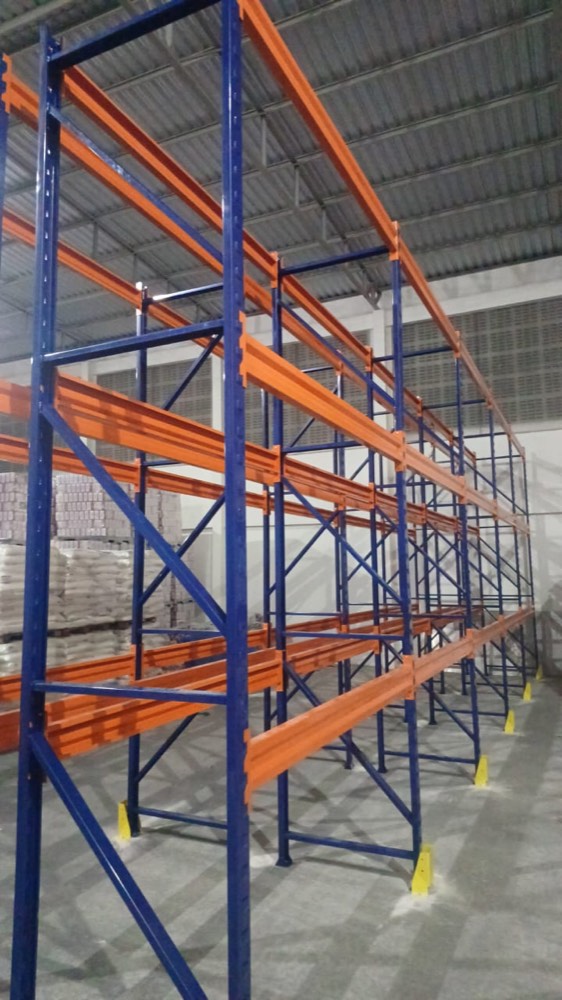 Porta-pallets ATS instalados em galpão